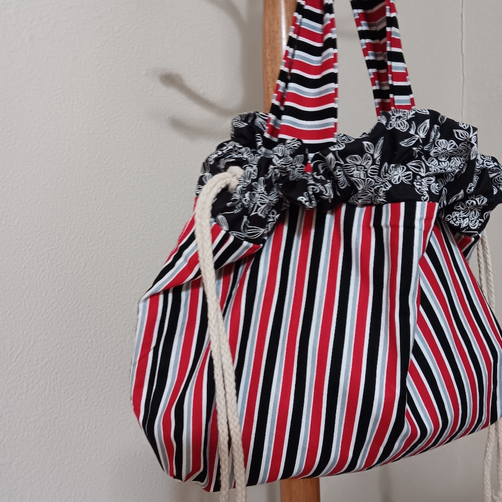 ToteBag - Picture 3 of 10